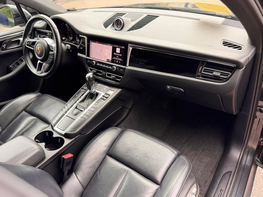 Used 2020 Porsche Macan AWD/4WD image 28