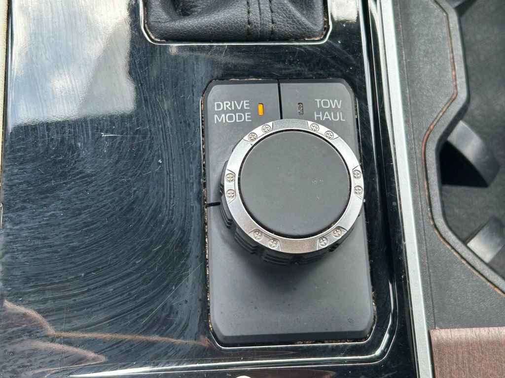 Used 2023 Toyota Sequoia Capstone RWD image 39