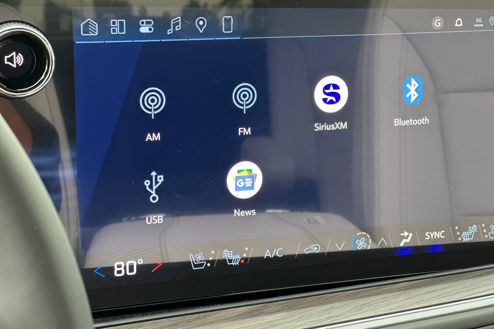 New 2026 Chevrolet Suburban Premier w/ Sun And Tow Package image 23