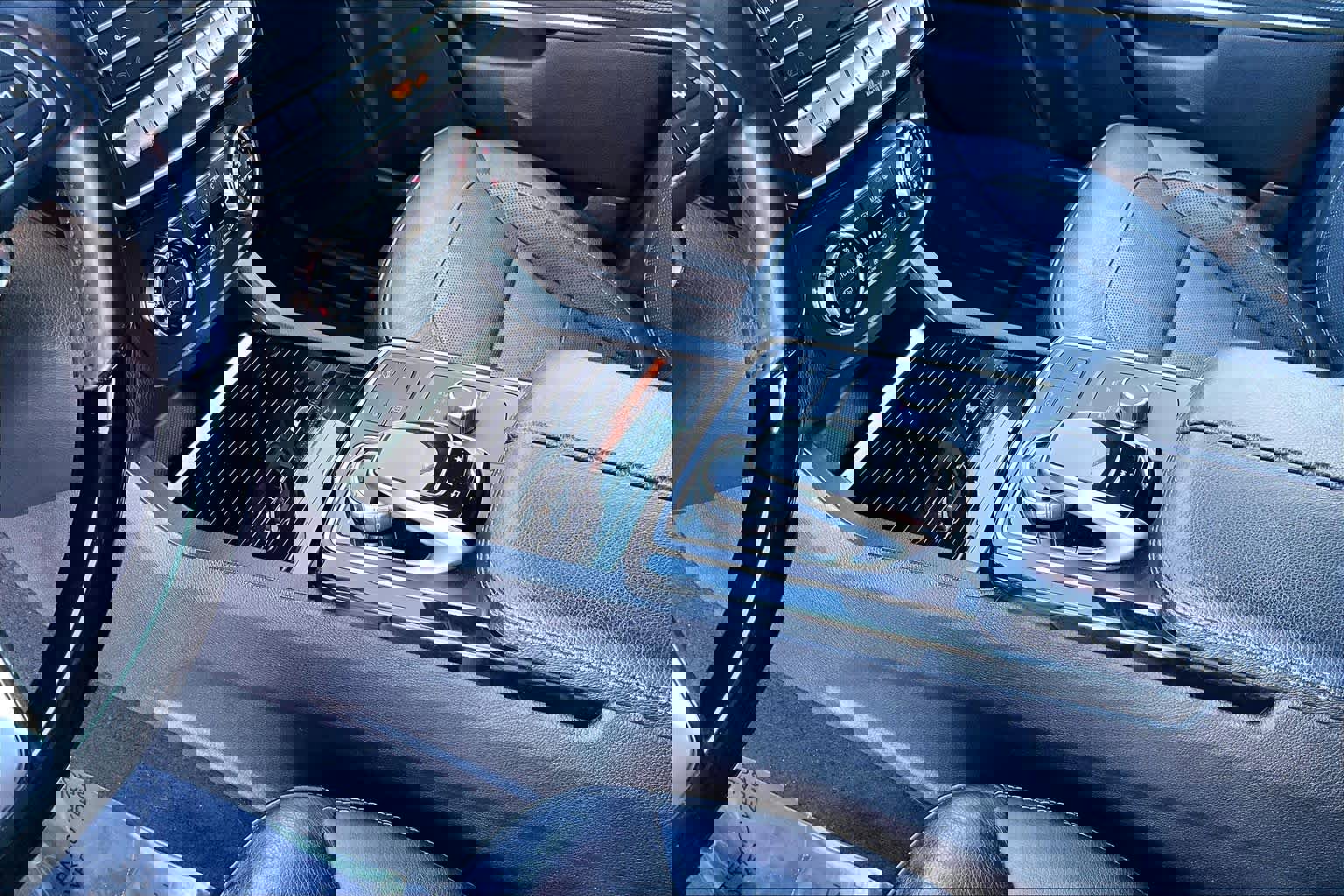 Used 2018 Mercedes-Benz GLS 550 4MATIC image 16