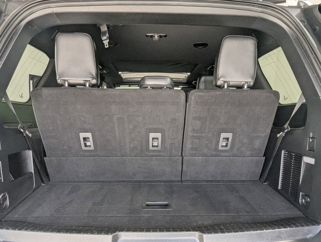 Used 2020 Ford Expedition XLT image 30