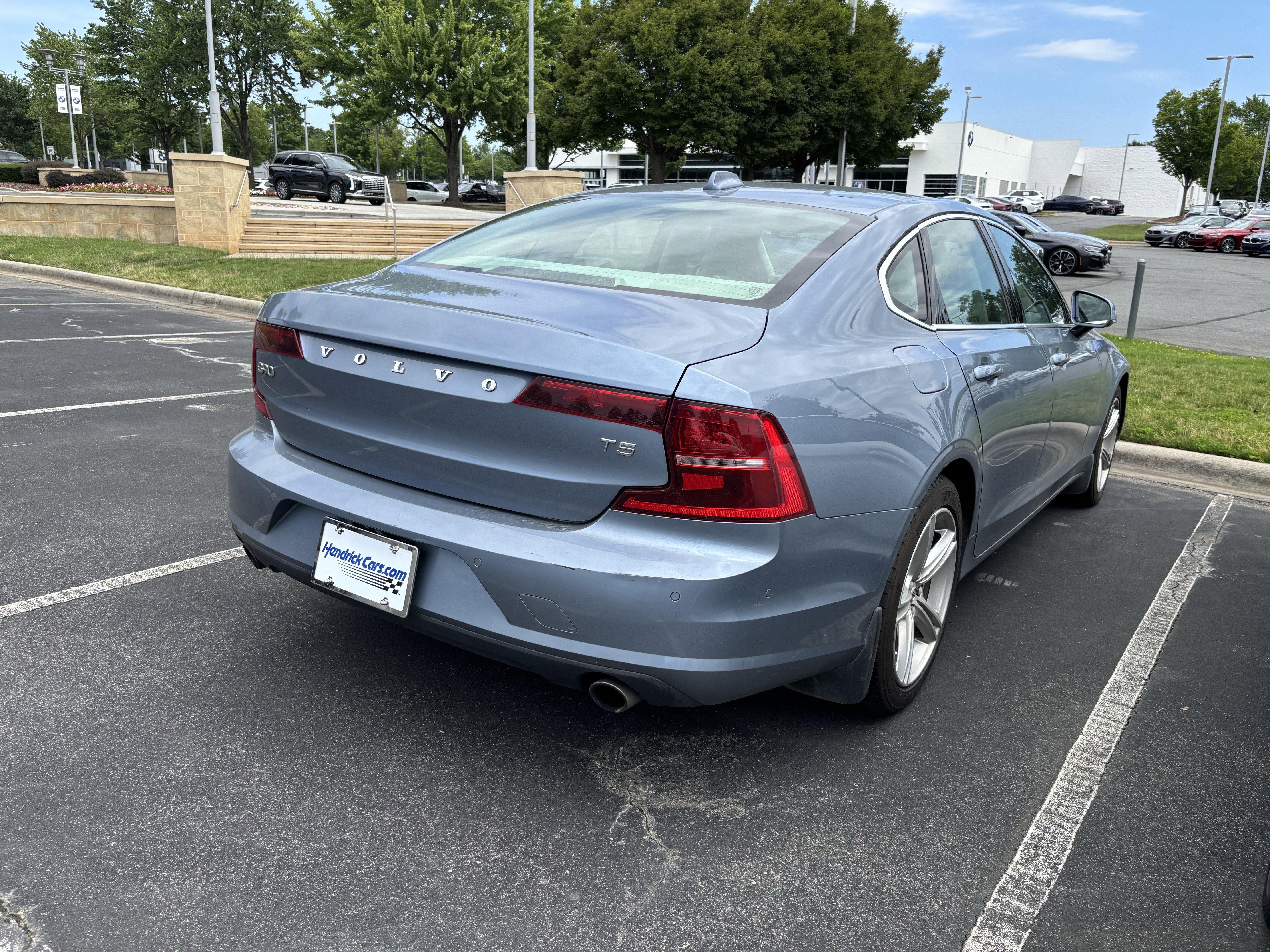 Used 2017 Volvo S90 T5 Momentum w/ Convenience Package FWD image 20