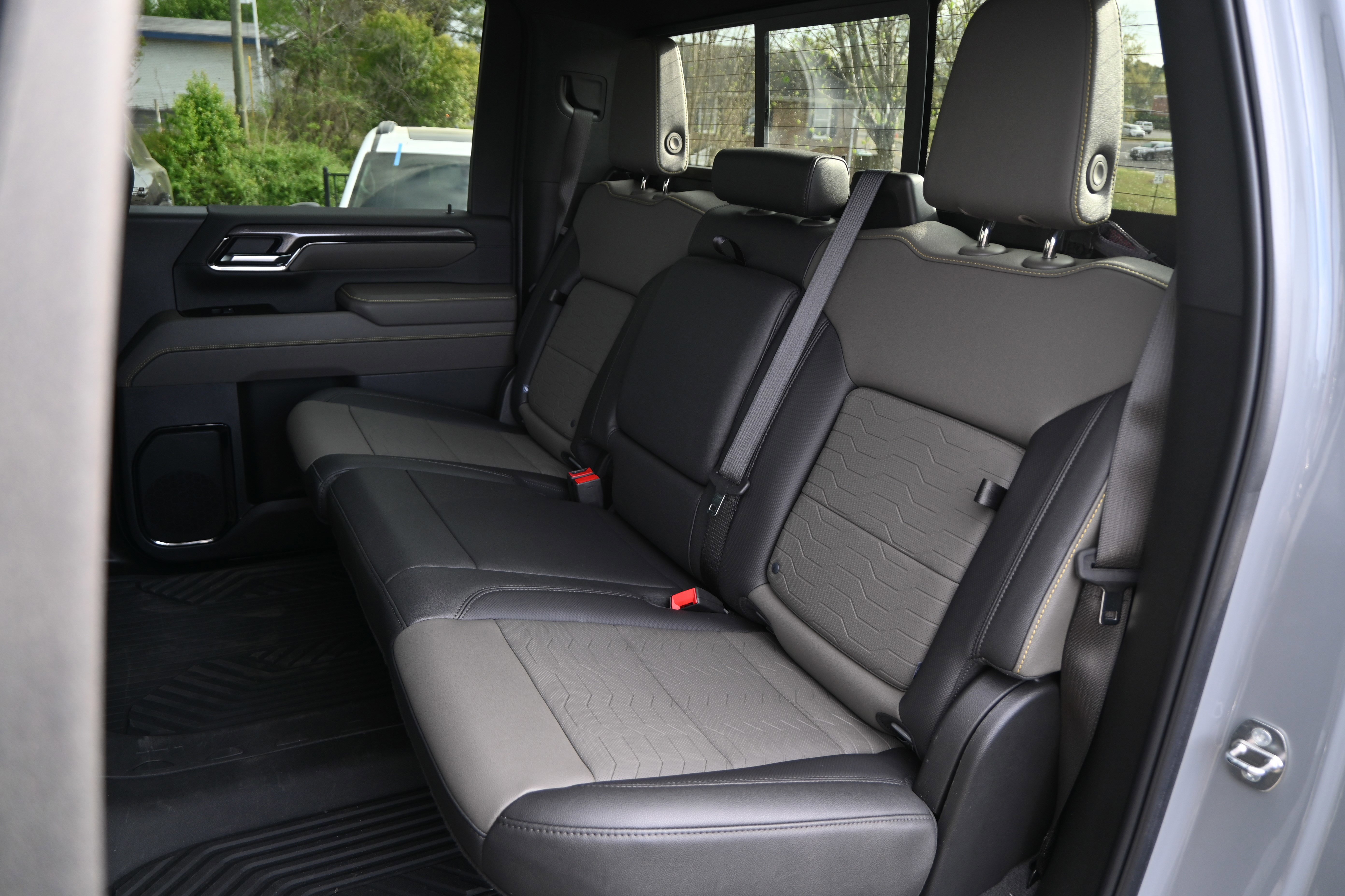 Used 2024 Chevrolet Silverado 2500 ZR2 w/ ZR2 Bison Edition image 11