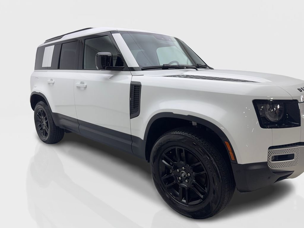 Used 2025 Land Rover Defender 110 S image 12