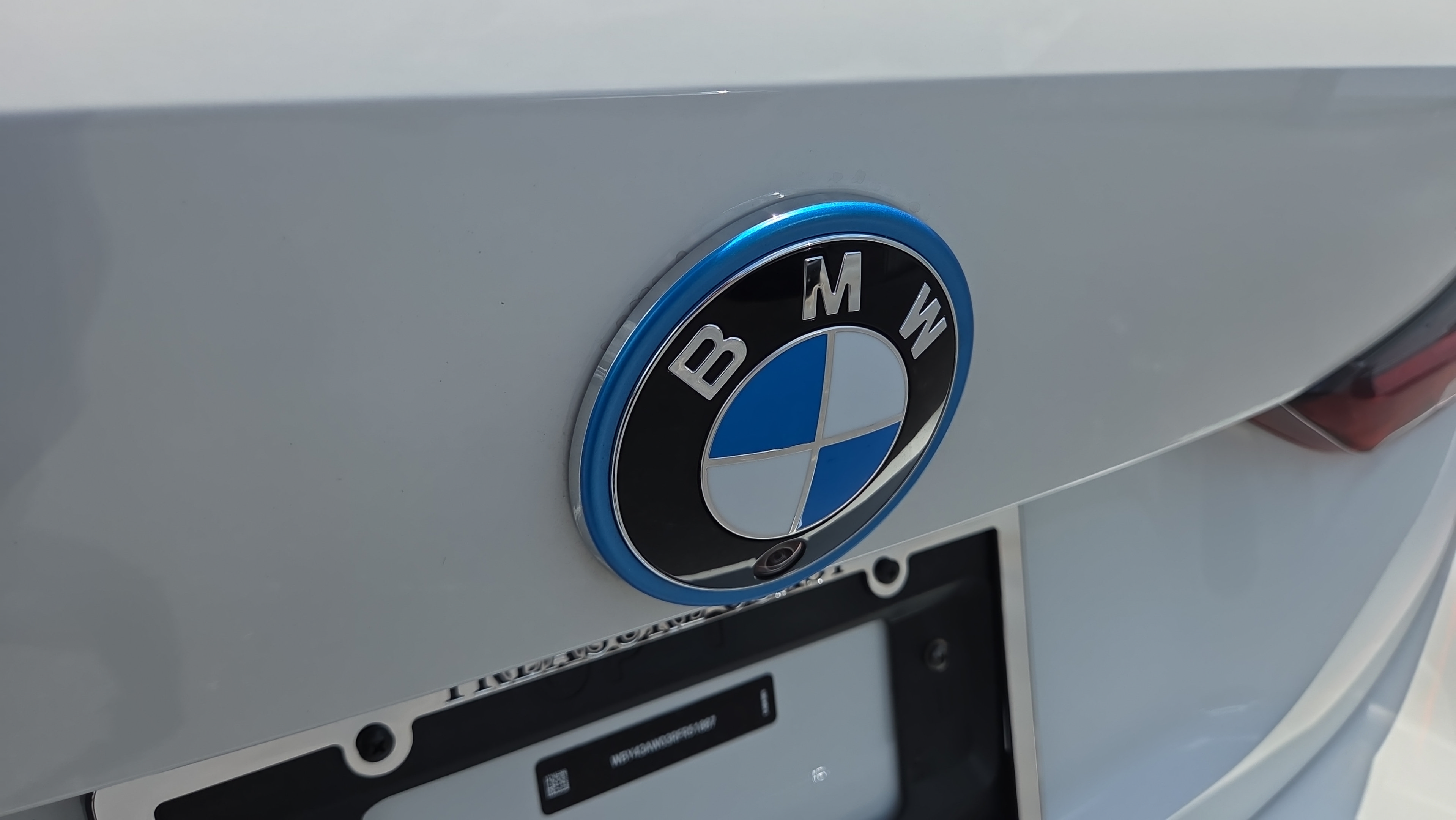 Used 2024 BMW i4 eDrive35 w/ Premium Package RWD image 38