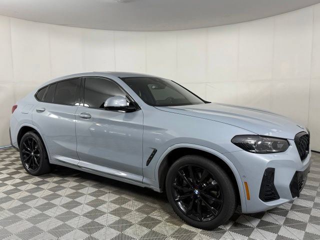 Used 2025 BMW X4 xDrive30i w/ Premium Package AWD/4WD image 10