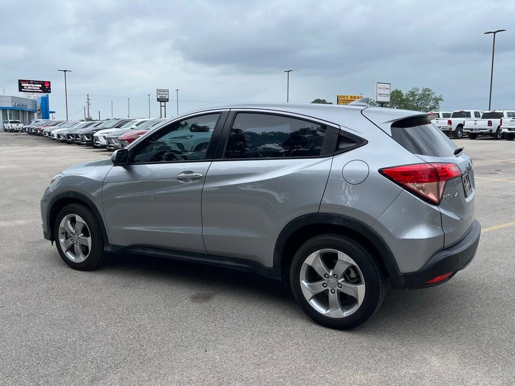 Used 2017 Honda HR-V LX image 7