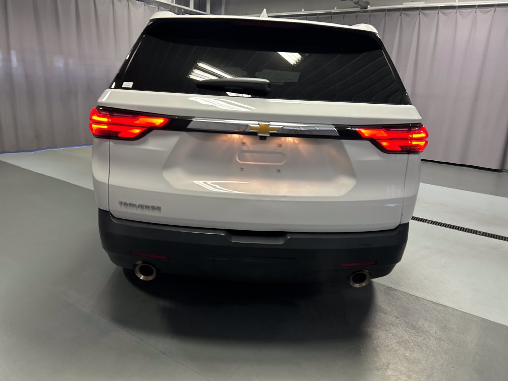Used 2023 Chevrolet Traverse LS FWD image 6
