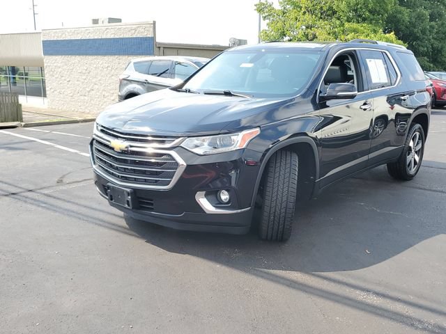 Used 2018 Chevrolet Traverse LT FWD image 2