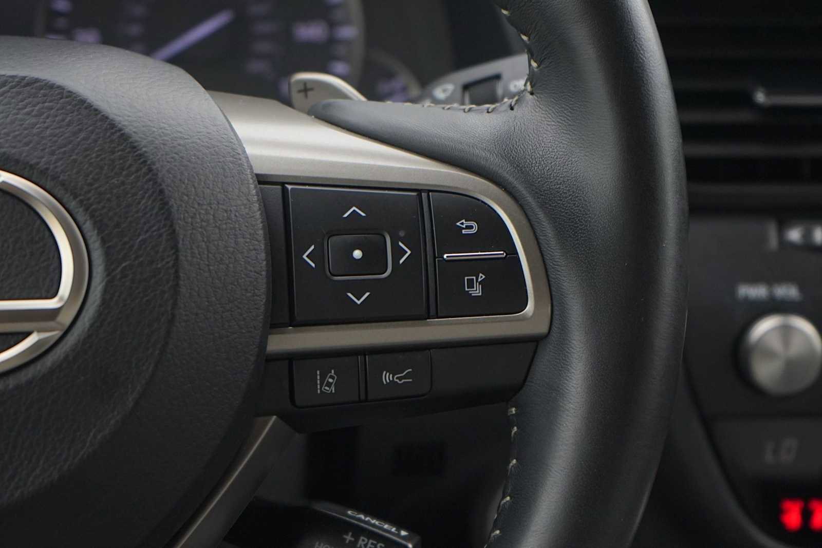 Used 2021 Lexus RX 350 FWD w/ Premium Package image 18