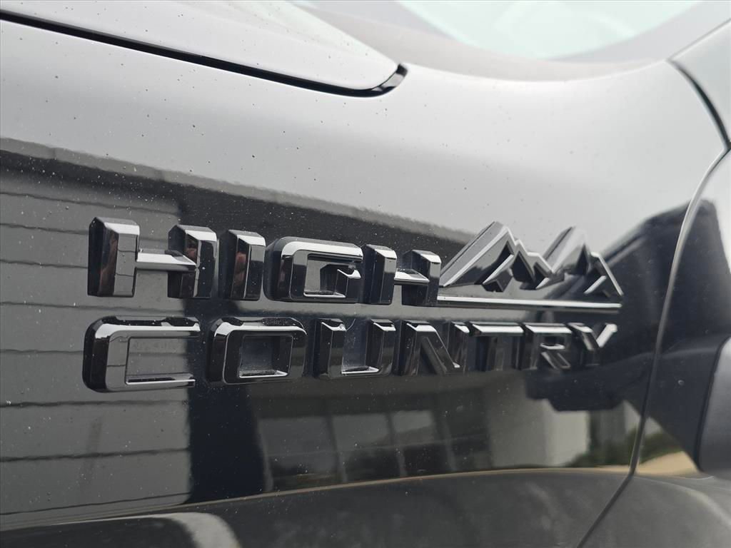 Certified 2024 Chevrolet Silverado 1500 High Country w/ Technology Package image 12