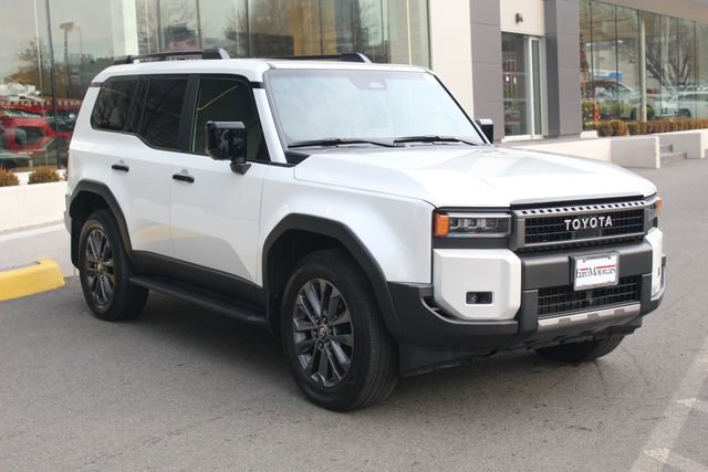 Used 2025 Toyota Land Cruiser w/ Premium Package image 10