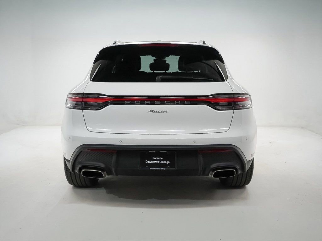 Used 2025 Porsche Macan AWD/4WD image 11