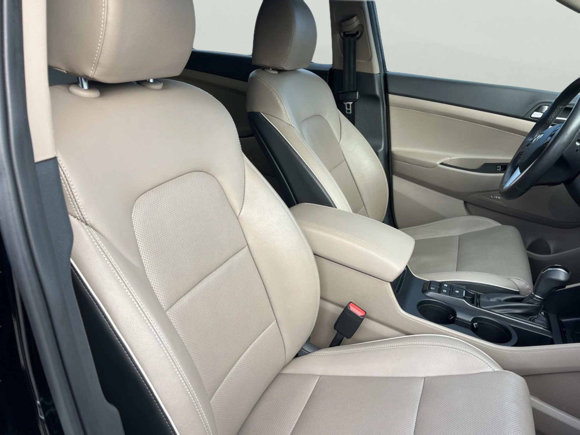 Used 2020 Hyundai Tucson Ultimate w/ Cargo Package image 28