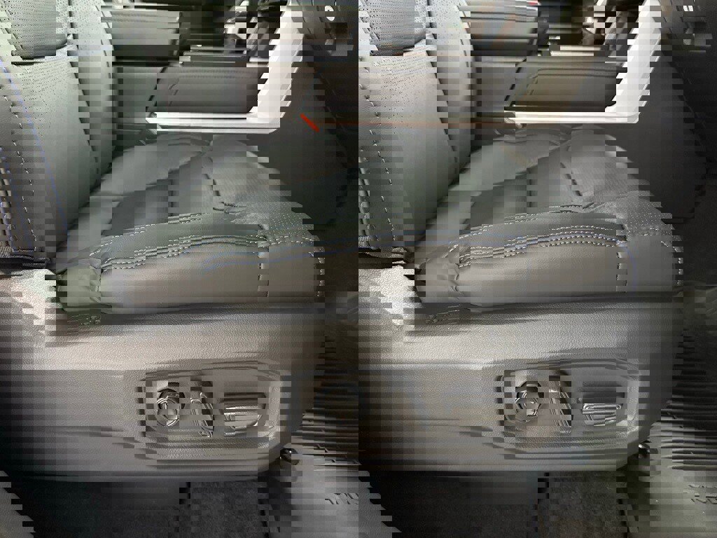 Used 2025 Toyota Tundra Platinum image 65