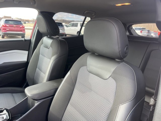 Used 2024 Chevrolet Trax LT w/ Driver Confidence Package image 15