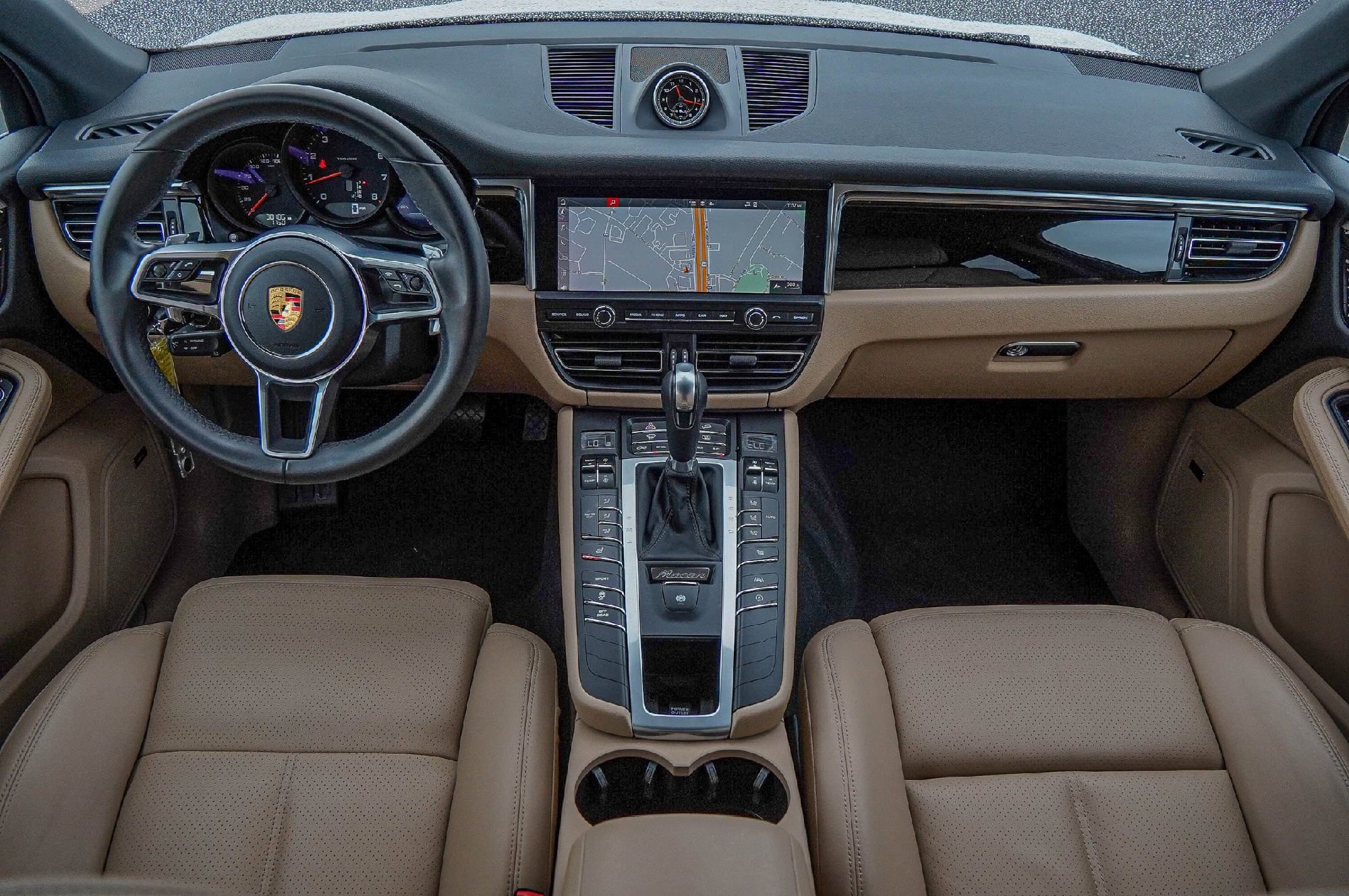 Used 2020 Porsche Macan image 28