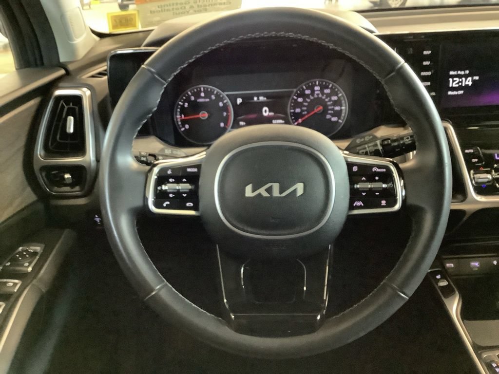 Certified 2023 Kia Sorento X-Line EX AWD/4WD image 13
