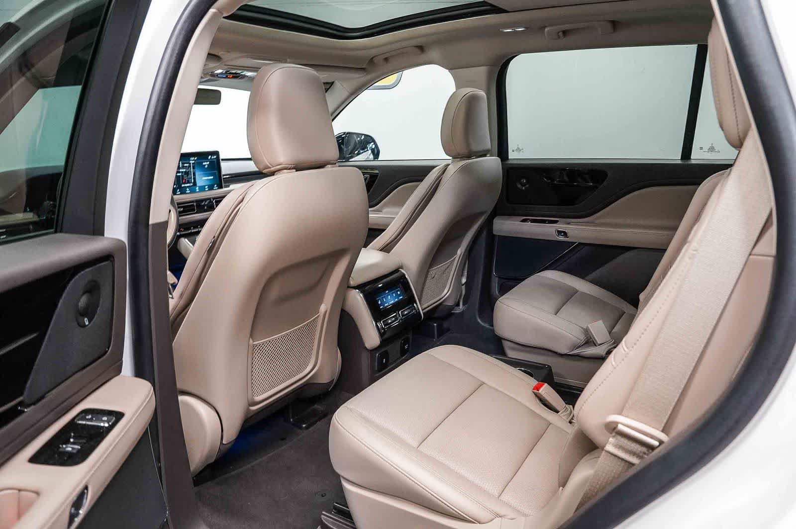 Used 2022 Lincoln Aviator Reserve w/ Elements Package Plus RWD image 19