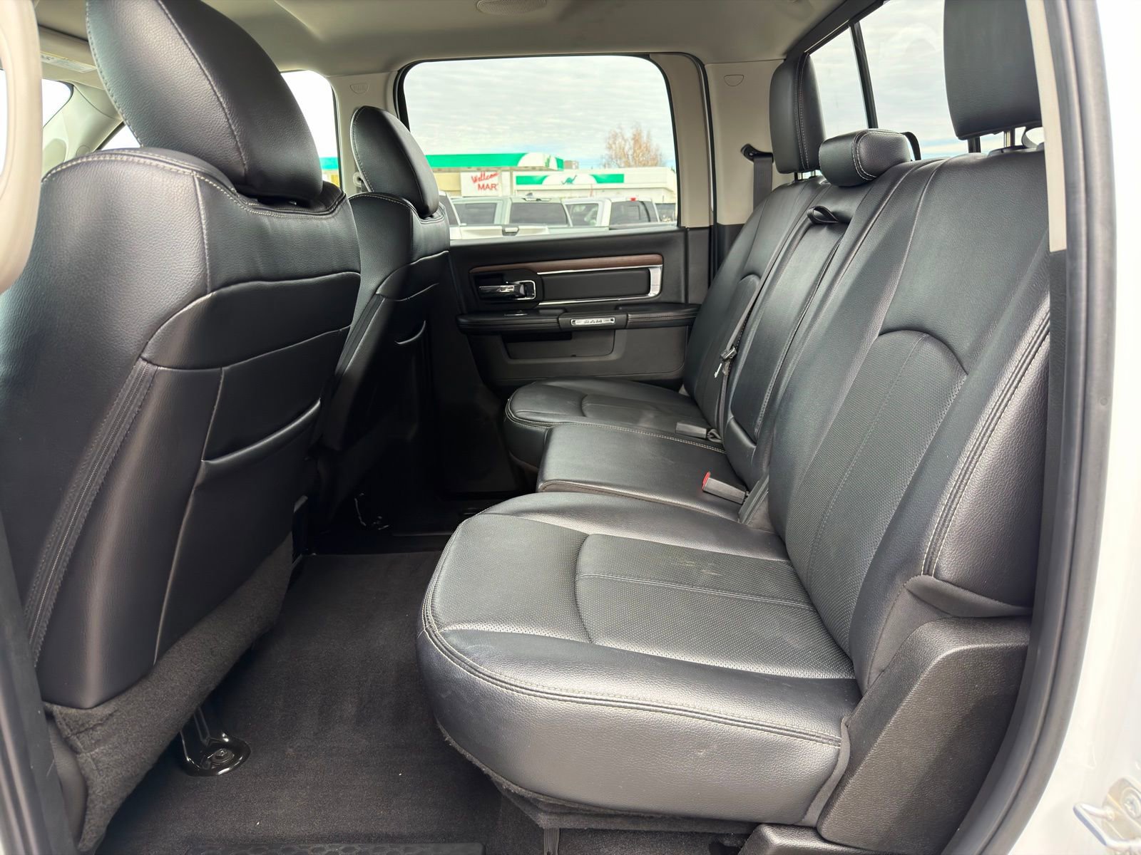 Used 2018 RAM 1500 Laramie image 30