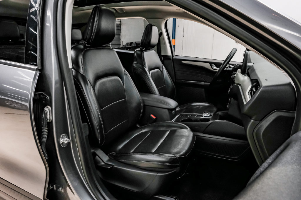 Used 2021 Ford Escape SEL AWD/4WD image 43