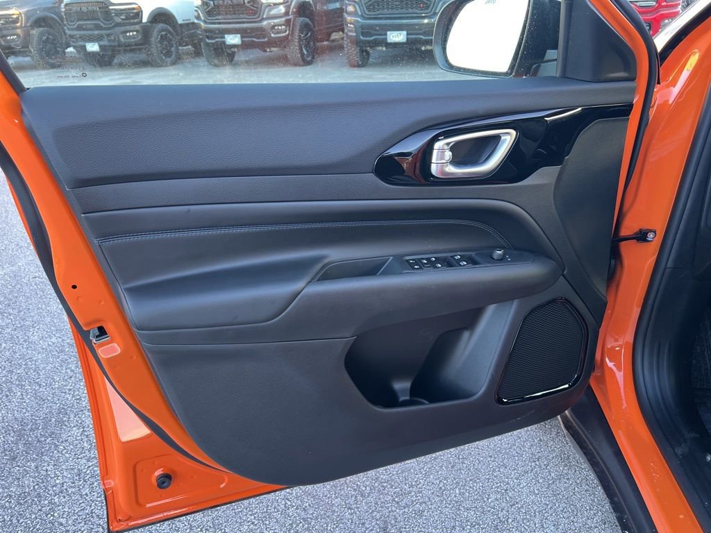 New 2026 Jeep Compass Limited image 18