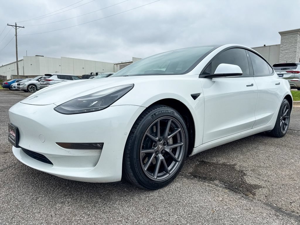 Used 2021 Tesla Model 3 Long Range AWD/4WD image 3