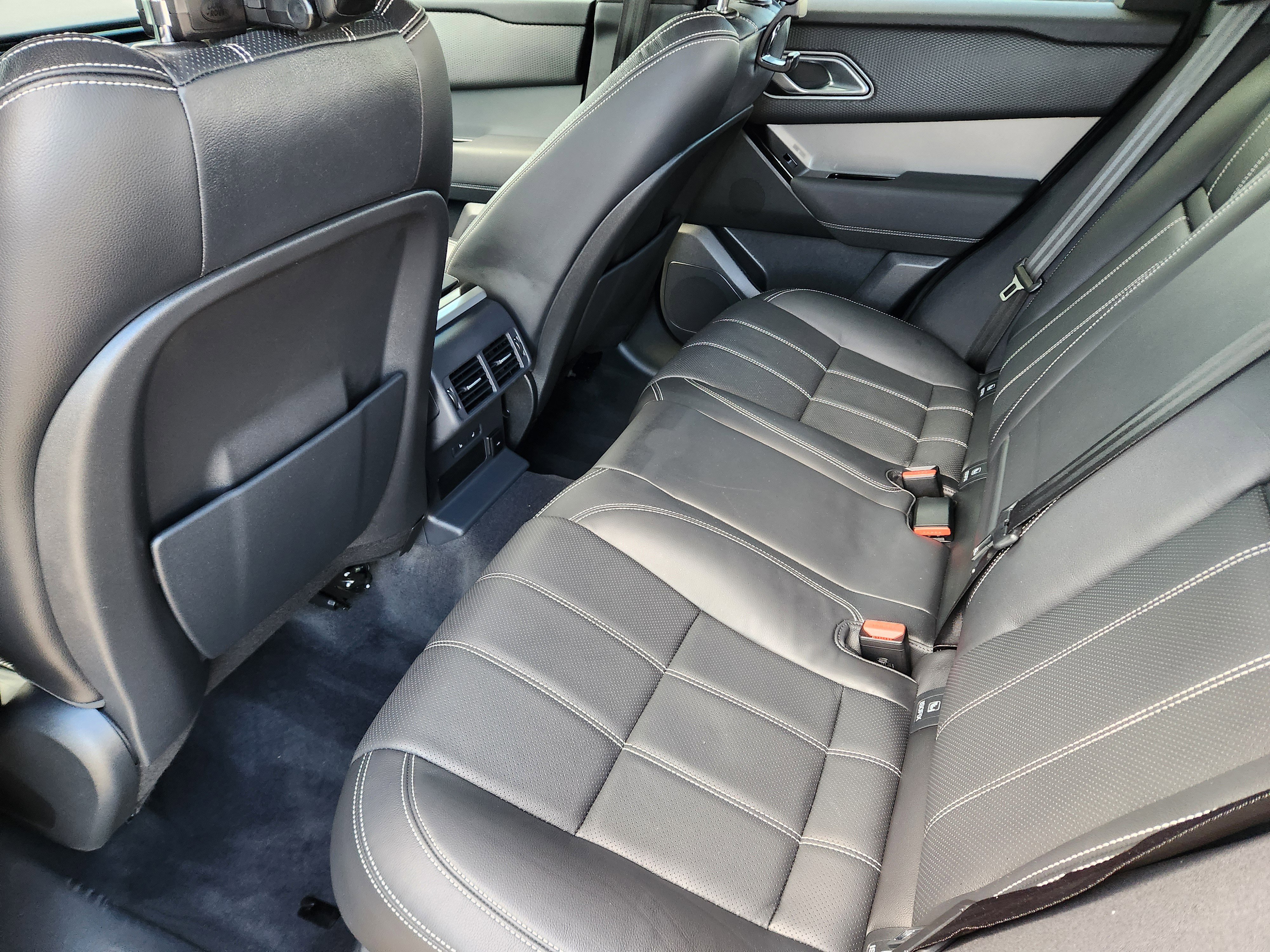 Certified 2023 Land Rover Range Rover Velar S image 31