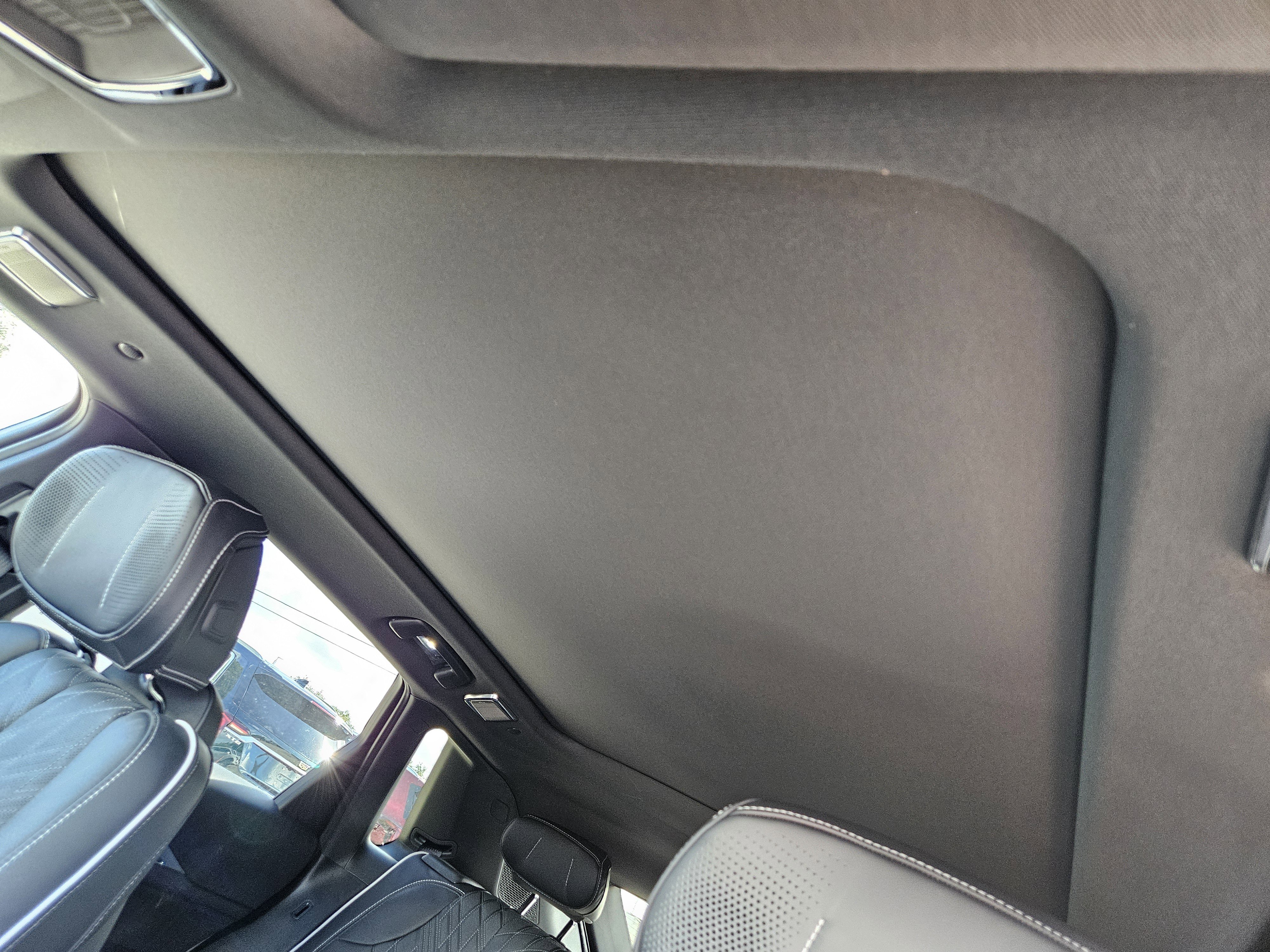 New 2026 Cadillac Lyriq V w/ Exterior Carbon Fiber Package image 24