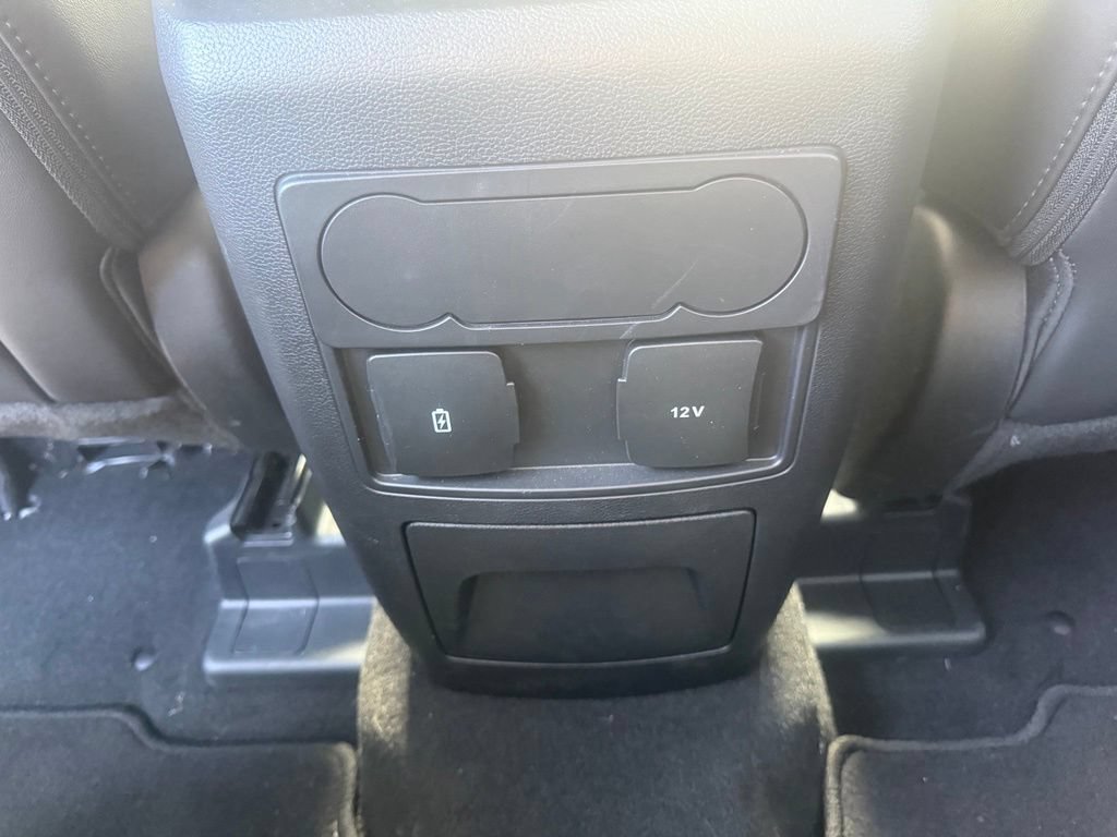 Used 2024 Ford Explorer XLT w/ Equipment Group 202A AWD/4WD image 38
