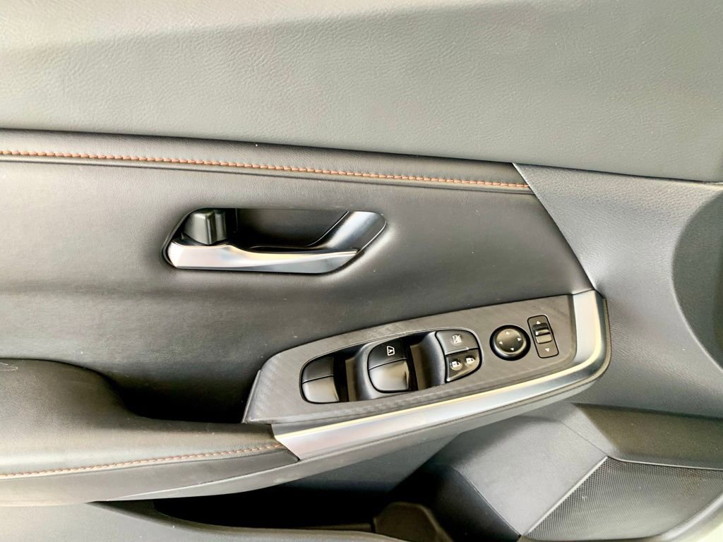 Used 2022 Nissan Sentra SR FWD image 13