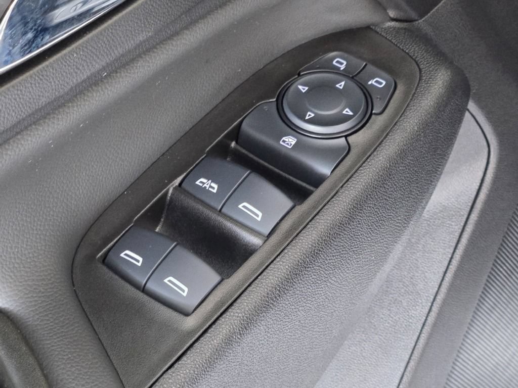 Certified 2024 Chevrolet Equinox LT FWD image 21
