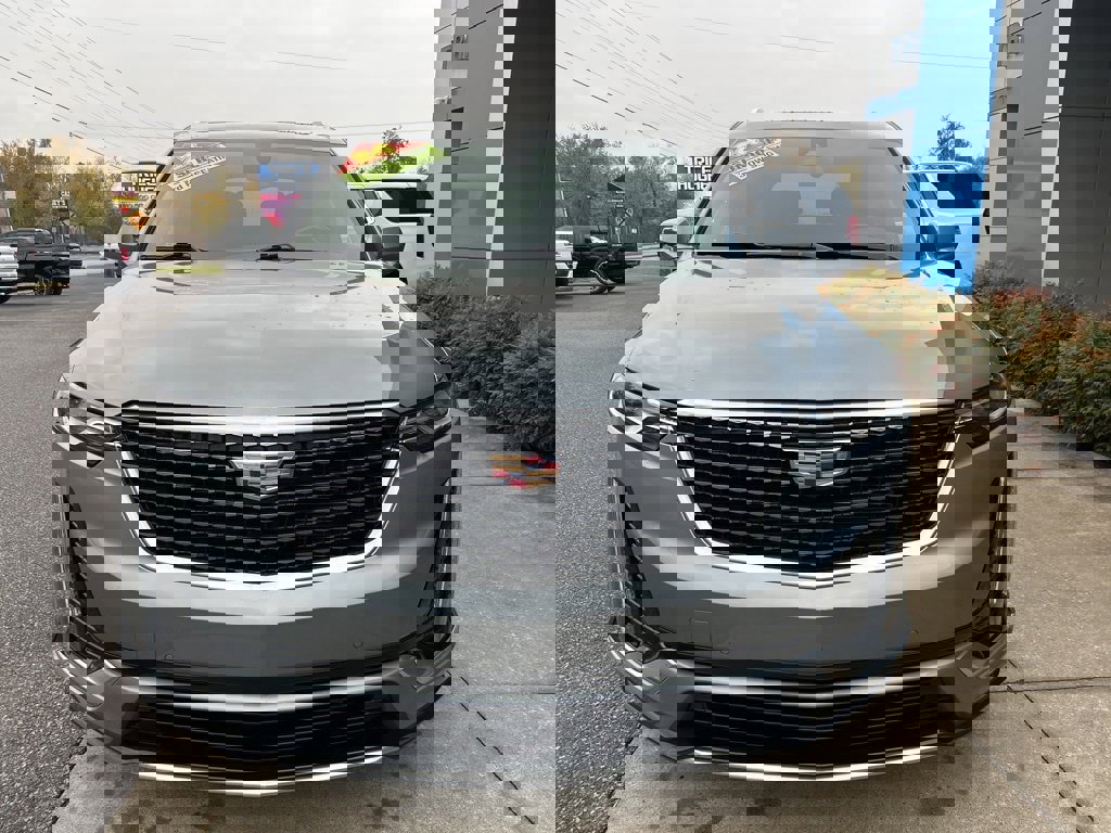 Used 2024 Cadillac XT6 Premium Luxury image 4