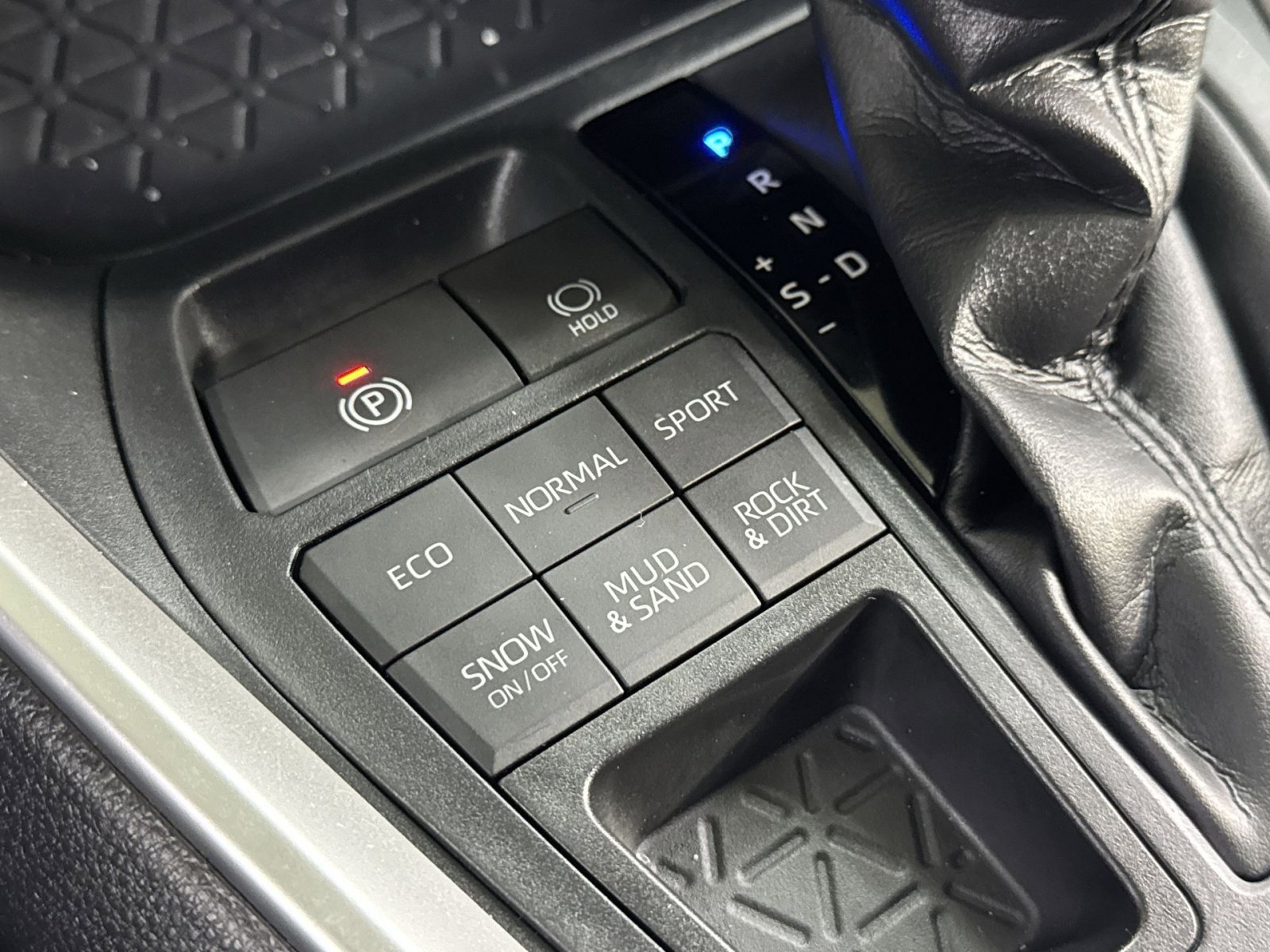 Used 2019 Toyota RAV4 XLE w/ Convenience Package image 37