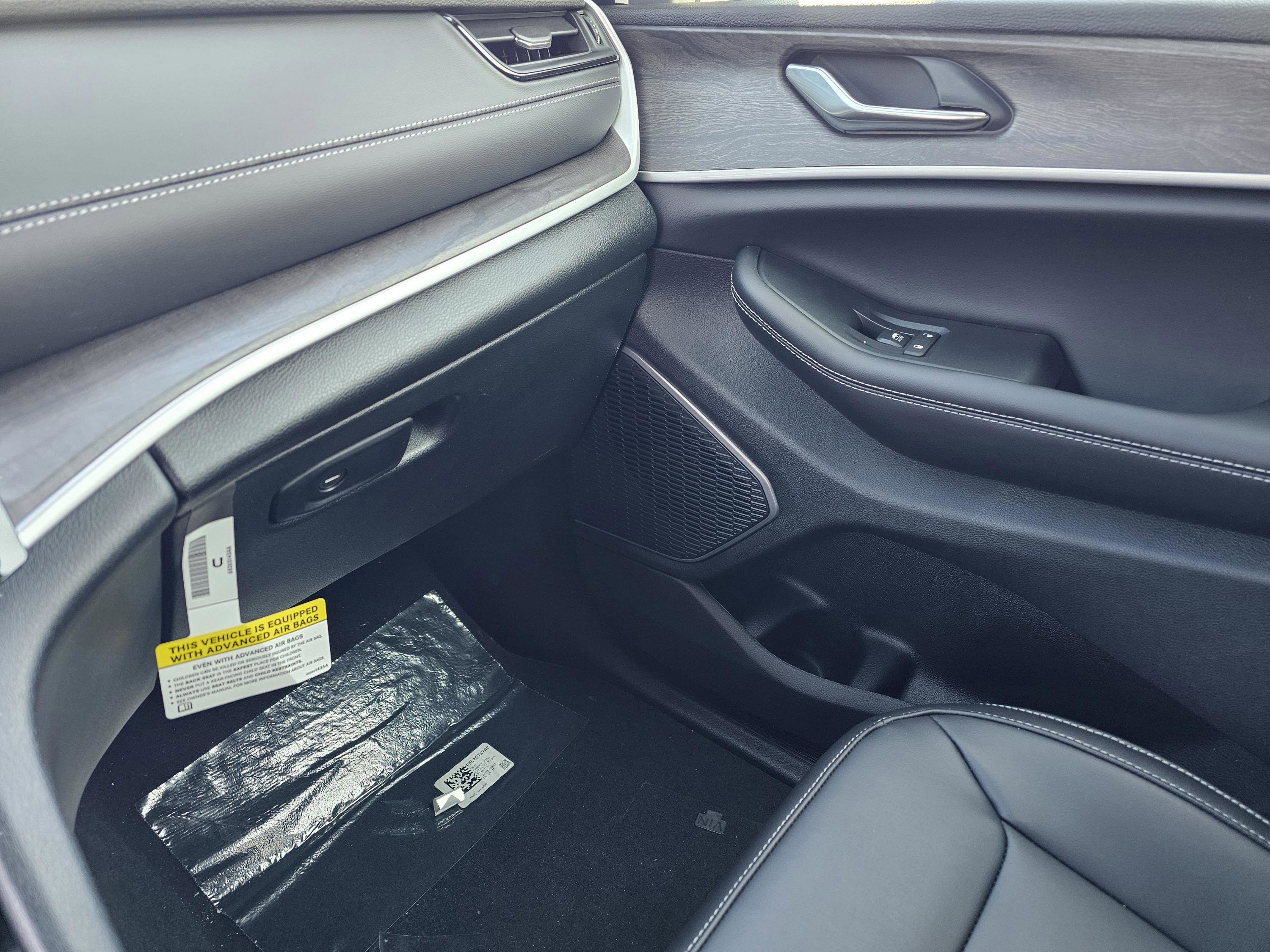 New 2026 Jeep Grand Cherokee Limited image 26