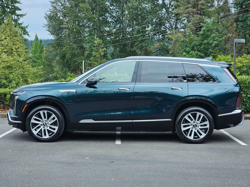 New 2027 Cadillac Vistiq Luxury AWD/4WD image 2