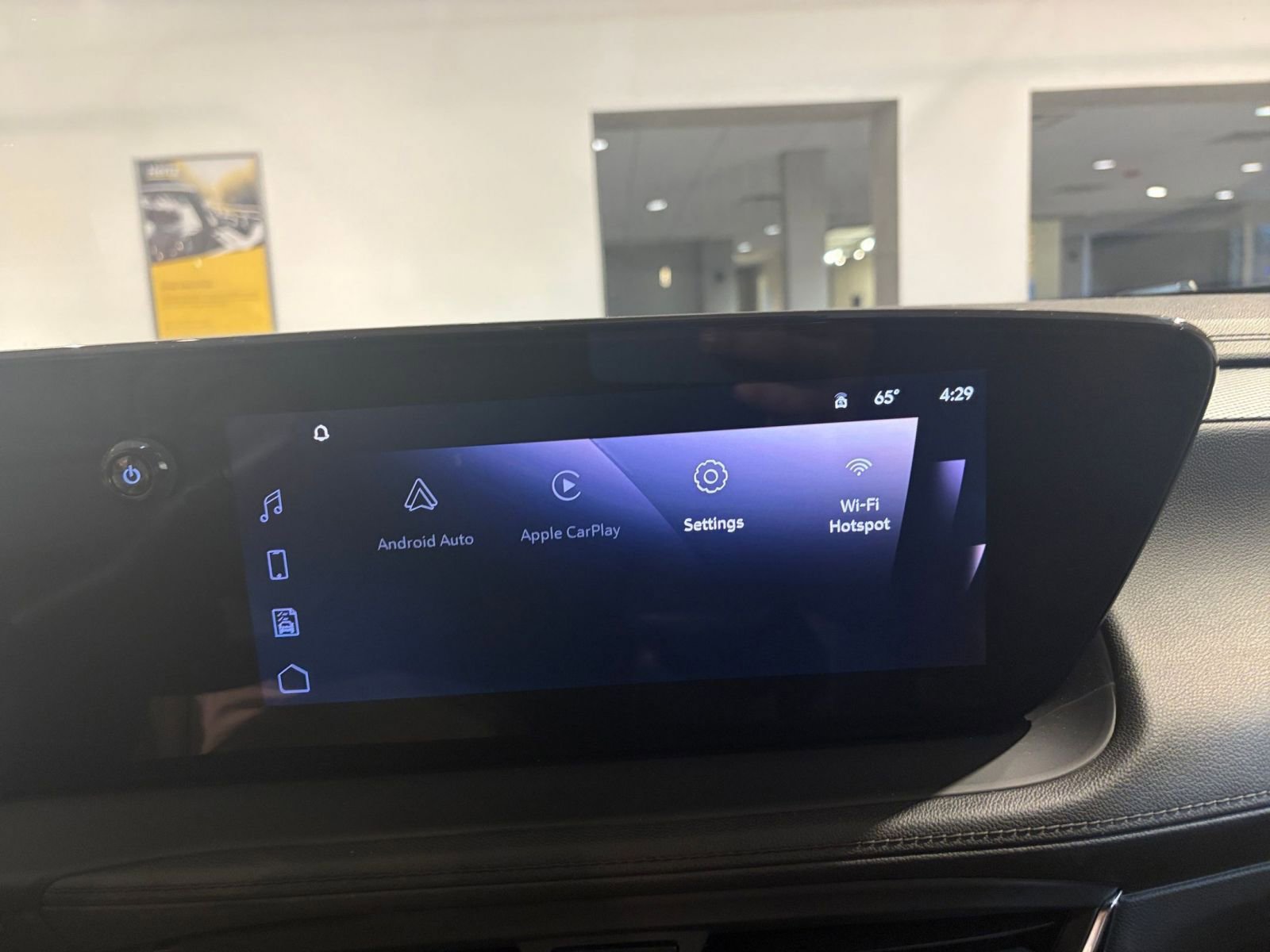 Used 2025 Buick Encore GX Preferred image 21