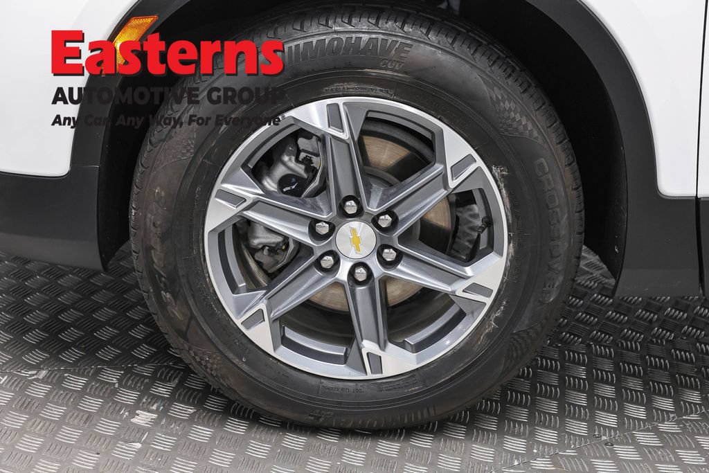 Used 2025 Chevrolet Blazer LT FWD image 35