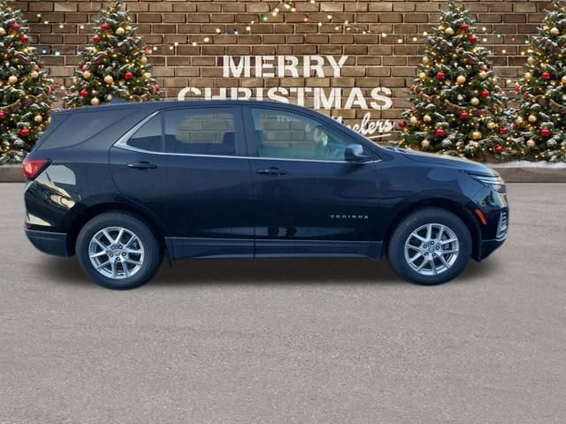 Used 2023 Chevrolet Equinox Premier image 7