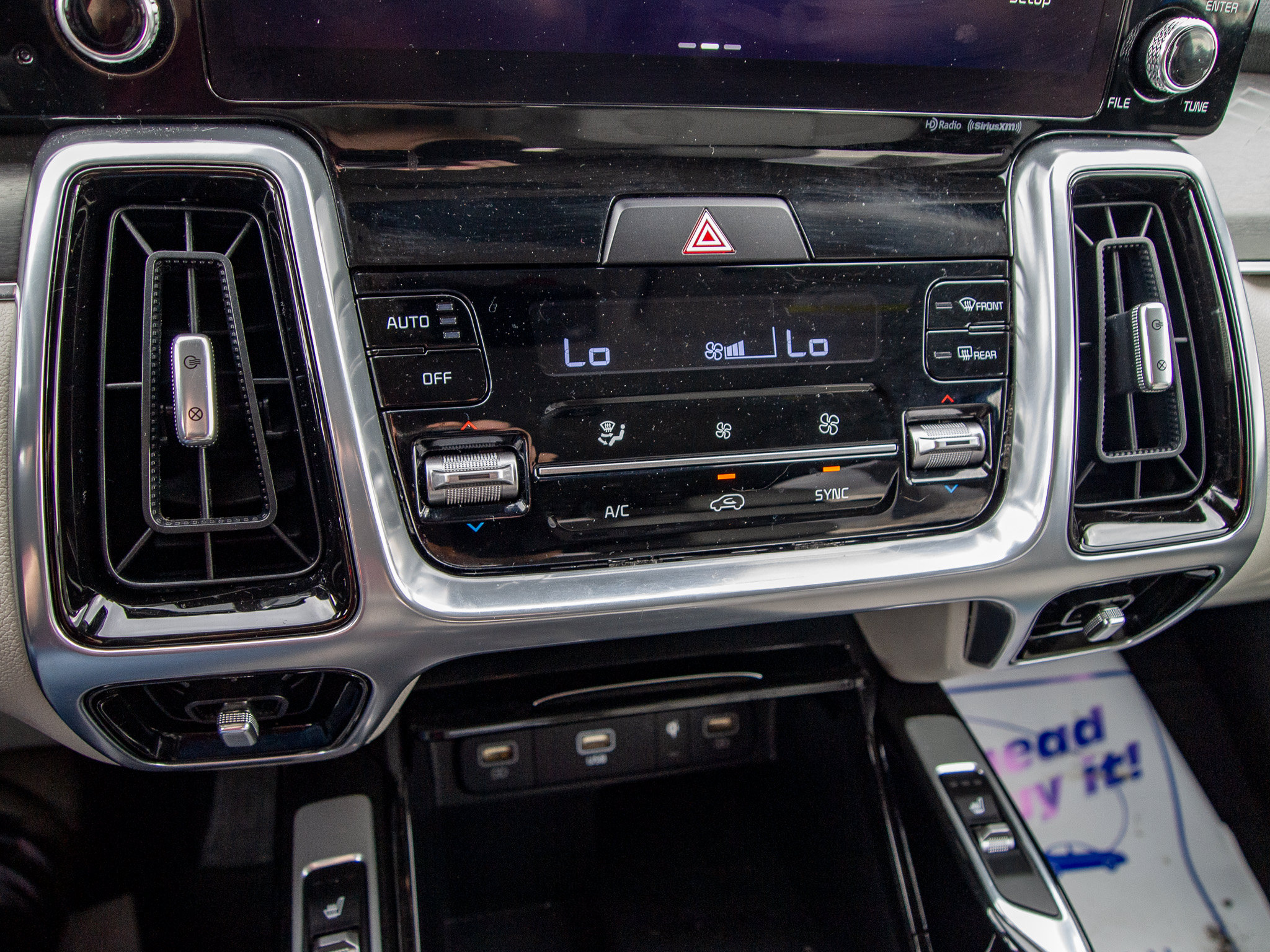 Used 2023 Kia Sorento SX AWD/4WD image 18