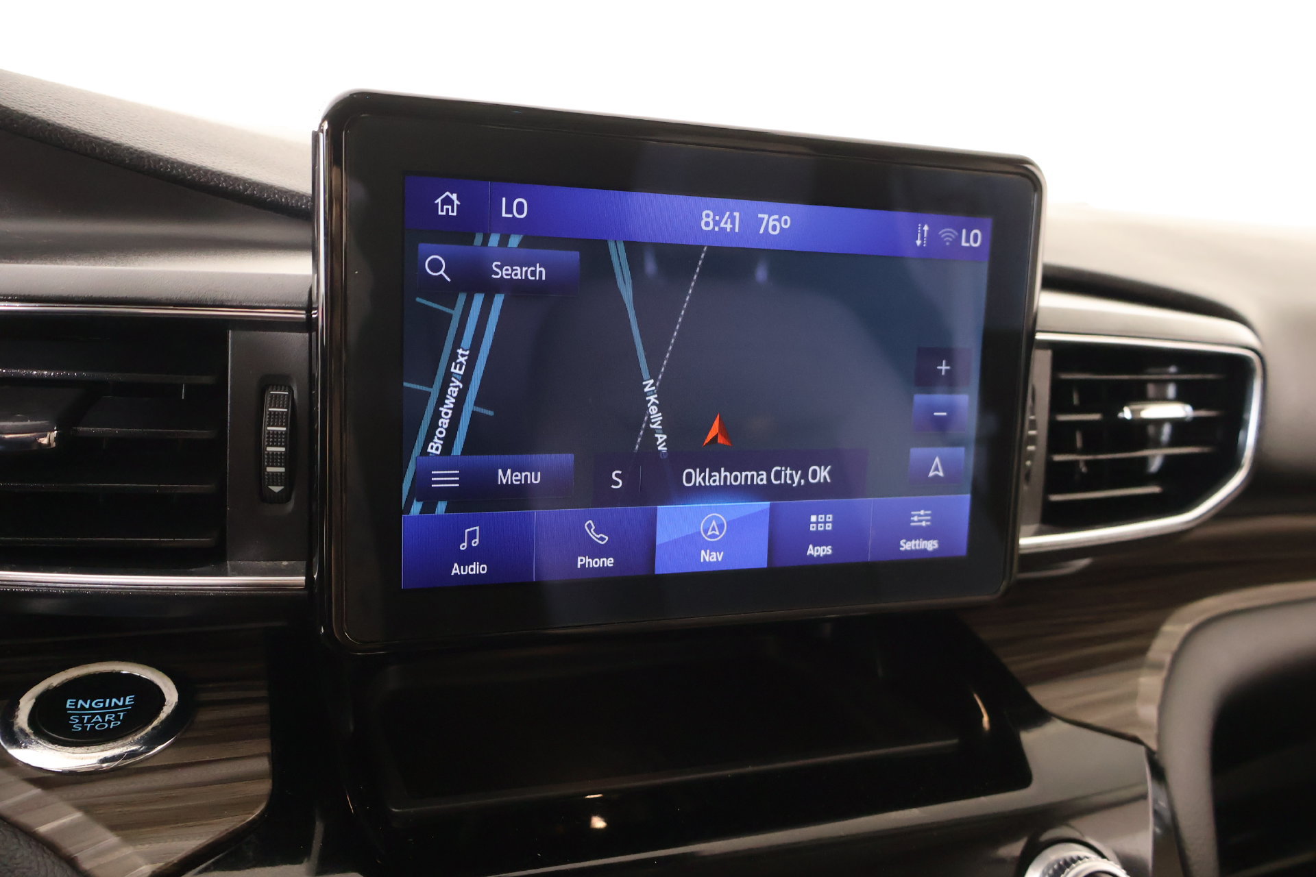 Used 2022 Ford Explorer Limited w/ Equipment Group 301A RWD image 7