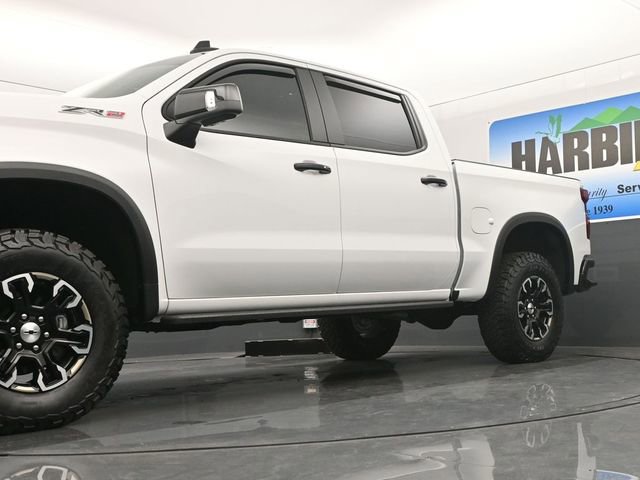Used 2025 Chevrolet Silverado 1500 ZR2 image 18