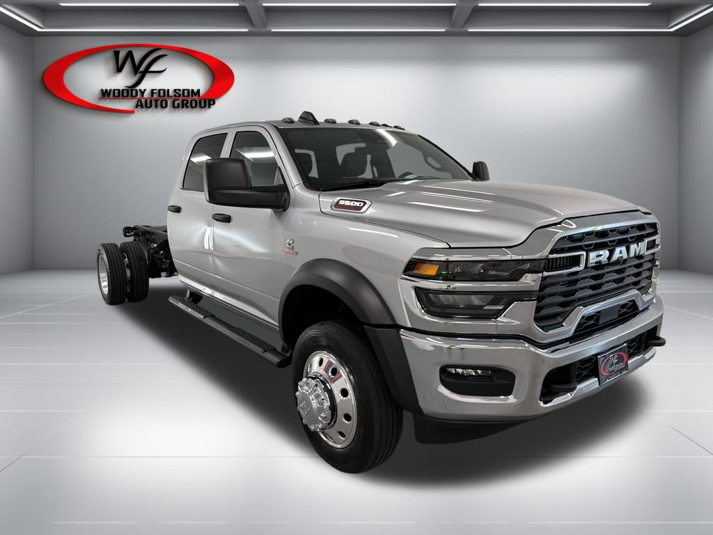 New 2026 RAM 5500 Tradesman AWD/4WD image 3