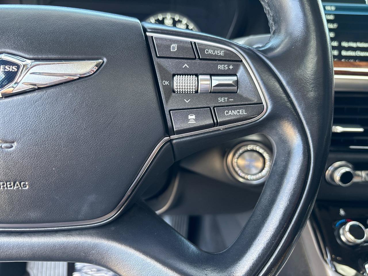 Used 2018 Genesis G90 5.0 Ultimate AWD/4WD image 16