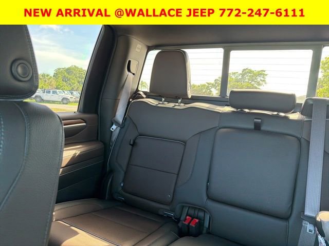 Used 2026 GMC Sierra 3500 Denali w/ Denali Reserve Package AWD/4WD image 14