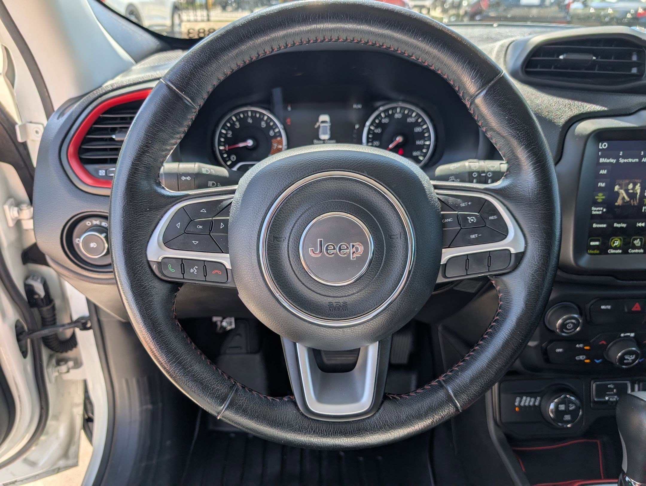 Used 2021 Jeep Renegade Trailhawk AWD/4WD image 15