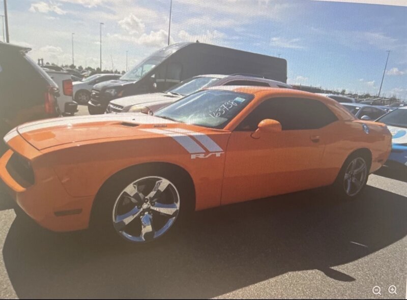 Used 2014 Dodge Challenger R/T Plus RWD image 6