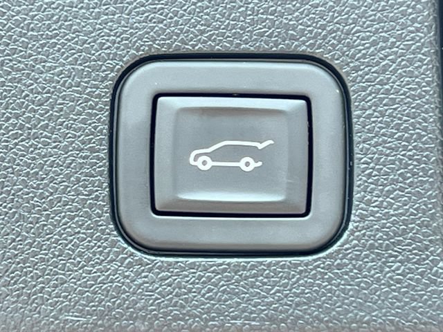 Used 2026 GMC Terrain AT4 w/ Convenience Package III AWD/4WD image 37