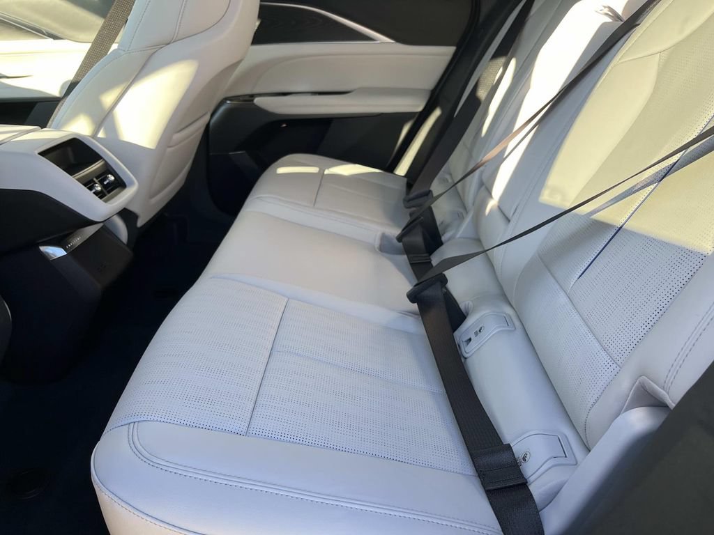 New 2026 Cadillac Lyriq Sport AWD/4WD image 19