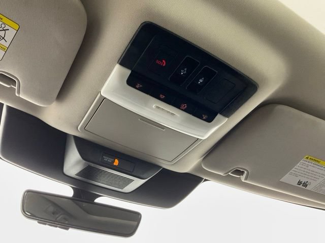 Used 2023 Nissan Pathfinder Platinum AWD/4WD image 31